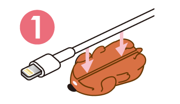 本体のお腹部分の切込みに沿ってケーブルをはめ込む。